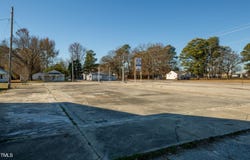 0 S Dunn, Benson, NC 27504