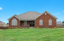 552 Barbara Sue Ln, Mt Washington, KY 40047