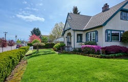 102 E 5TH St, Molalla, OR 97038