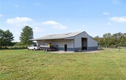 19006 S Prairie Lane, Pleasant Hill, MO 64083