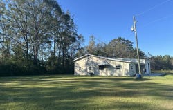 3202 Wards Church Road, Blackshear, GA 31516