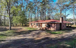 2614 S Lilly St, Longview, TX 75602