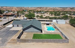 986 W Coffee Drive, Benson, AZ 85602