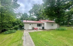 19040 State Route Ee, St James, MO 65559