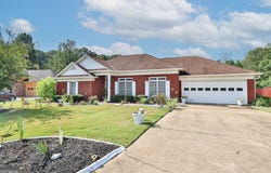 5547 Chatham Woods, Columbus, GA 31907