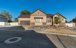11829 S PINNACLE ACRE Ct, Riverton, UT 84065