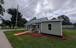 201 W 6th Street, Monroe City, IN 47557