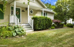 67 Victoria Way, Albany, NY 12209