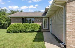 1308 W 82nd Place, Merrillville, IN 46410