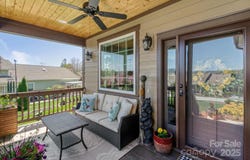 423 Blacksmith Run Drive, Hendersonville, NC 28792