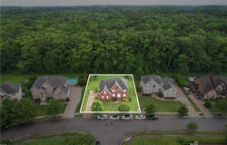 1781 Champion Cir, Virginia Beach, VA 23456