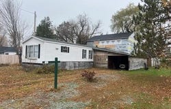 39 Van Horne Avenue, Brownville, ME 04414