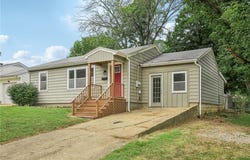 206 N Windsor Street, Windsor, MO 65360