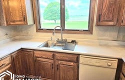 5142 380th Street, Cylinder, IA 50528