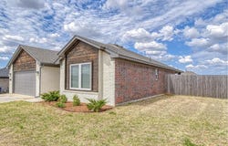 275 Jennifer Drive, Blanchard, OK 73010