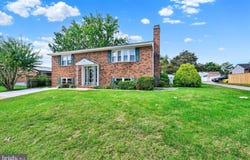 4 MCKENNA CT, PARKVILLE, MD 21234