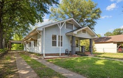 736 Dallas Street, Jacksonville, TX 75766