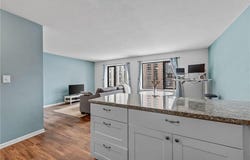15 S 1st Street, Minneapolis, MN 55401