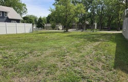 221 S Main St, Colman, SD 57017