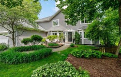 8879 Sylvan Ridge, Eden Prairie, MN 55347