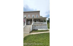 525 1/2 Pleasant Avenue, Scranton, PA 18504