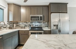 37 Hampton Bay Road, Eldon, MO 65026