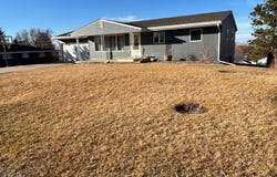 558  W 9th, Winner, SD 57580