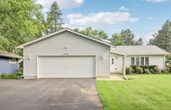 3004 Still Hill Drive, McHenry, IL 60050