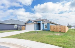 2001 N Fleetwood Lane, Siloam Springs, AR 72761