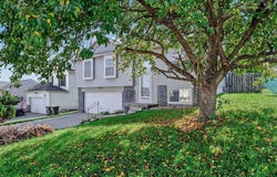 7871 Mary Street, Omaha, NE 68122