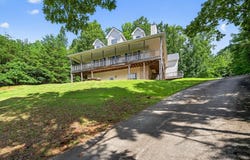 440 Beaver Creek Way, Cleveland, GA 30528