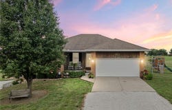 9148 Friendship Road, Richmond, MO 64085