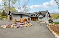 259 Cupsaw Dr, Ringwood Boro, NJ 07456