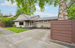 821 SE BUSH St, Portland, OR 97202