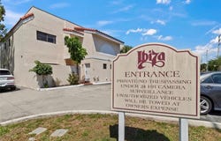 241 SE 11th Ave, Pompano Beach, FL 33060