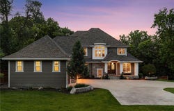 2890 Ella Lane, Minnetonka, MN 55305