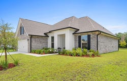 132 E Tweet Street, Freeport, FL 32439