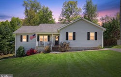 680 CHESTNUT HILL Road, HANOVER, PA 17331