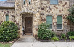 605 Pine Island Circle, Mansfield, TX 76063