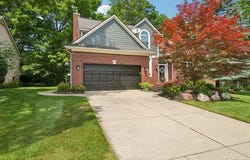 678 Twin Oaks Court, Rochester Hills, MI 48307