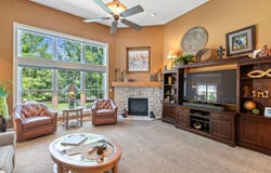 420 Cobblestone Ct, Slinger, WI 53086