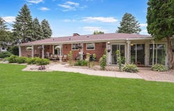 1136 Ridgemont Road, Waterloo, IA 50701
