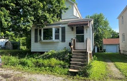 851 Brady Avenue, Barberton, OH 44203