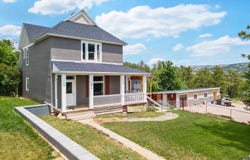 1820 SUMMIT, Hot Spring, SD 57747