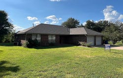 108 Douglas Drive, Bellville, TX 77418