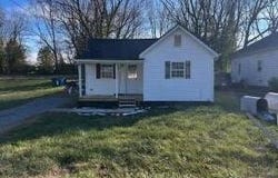 1206 W Walnut St, Danville, KY 40422