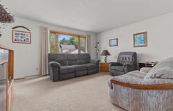 1007 E ELM Drive, LITTLE CHUTE, WI 54140-1214