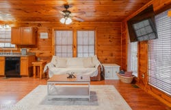 1220 Sugar Loaf Rd, Sevierville, TN 37876
