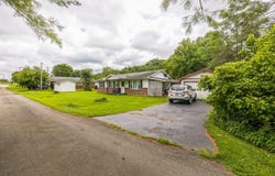 43 Pete Center Road, Campton, KY 41301