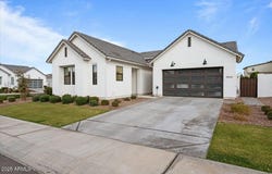 35241 N COVELITE Way, San Tan Valley, AZ 85144